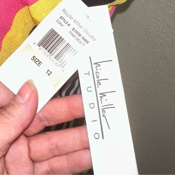 Nicole Miller Striped Asymmetrical Dress size 12 - Picture 3 of 7